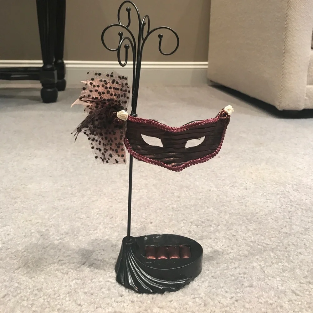 MasqueradeTheme Jewelry Holder